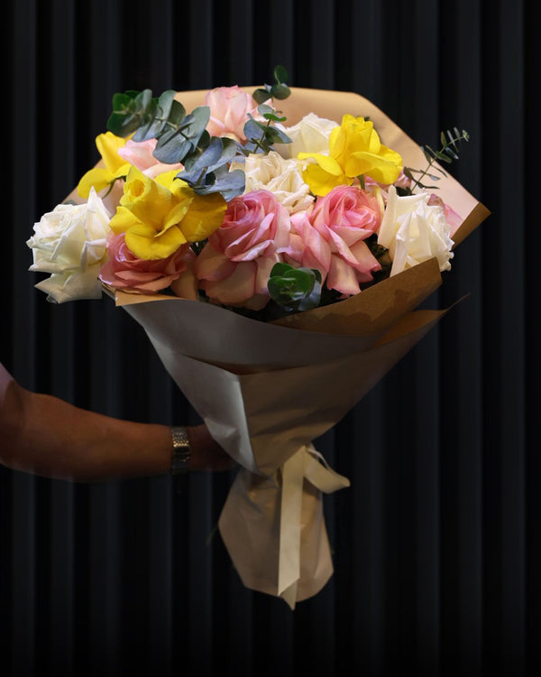 Radiant Harmony – White, Yellow & Pink Roses Bouquet